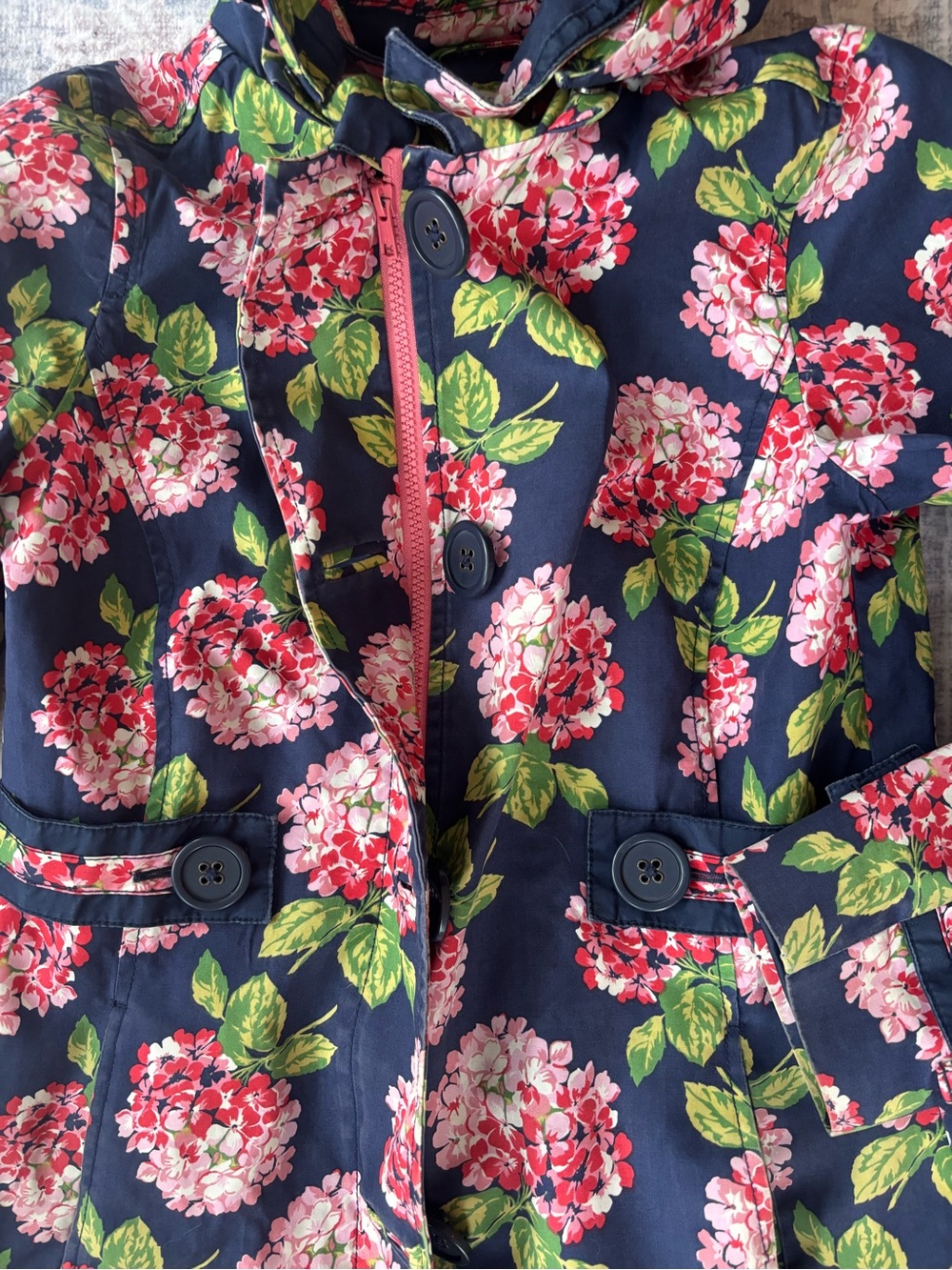 Boden Hydrangea rain jacket with hood - Picture 4 of 10